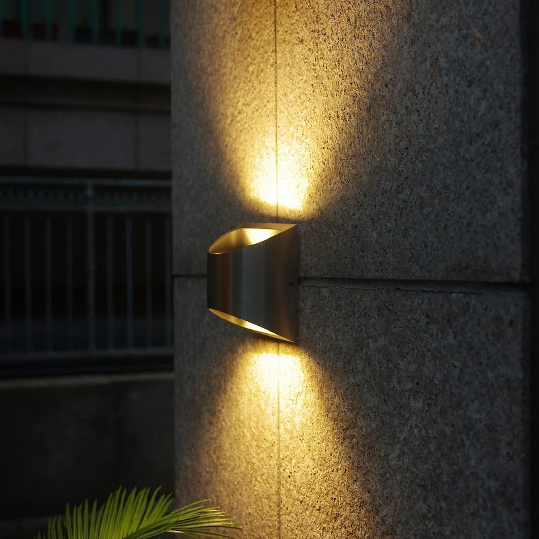 LUTEC Dodd LED -Außenwandbeleuchtung Edelstahl Silber 4 LUTEC Dodd LED -Außenwandbeleuchtung Edelstahl Silber – Bild 2