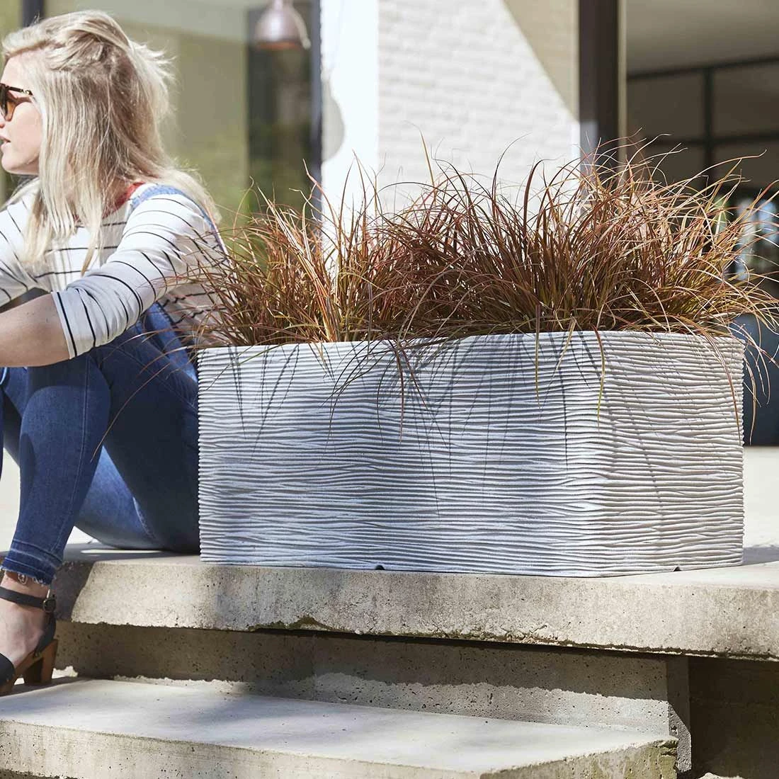 Capi Rib Pflanztopf 73x39x32cm Kunststoff Elfenbein 4 Capi Rib Pflanztopf 73x39x32cm Kunststoff Elfenbein – Bild 2