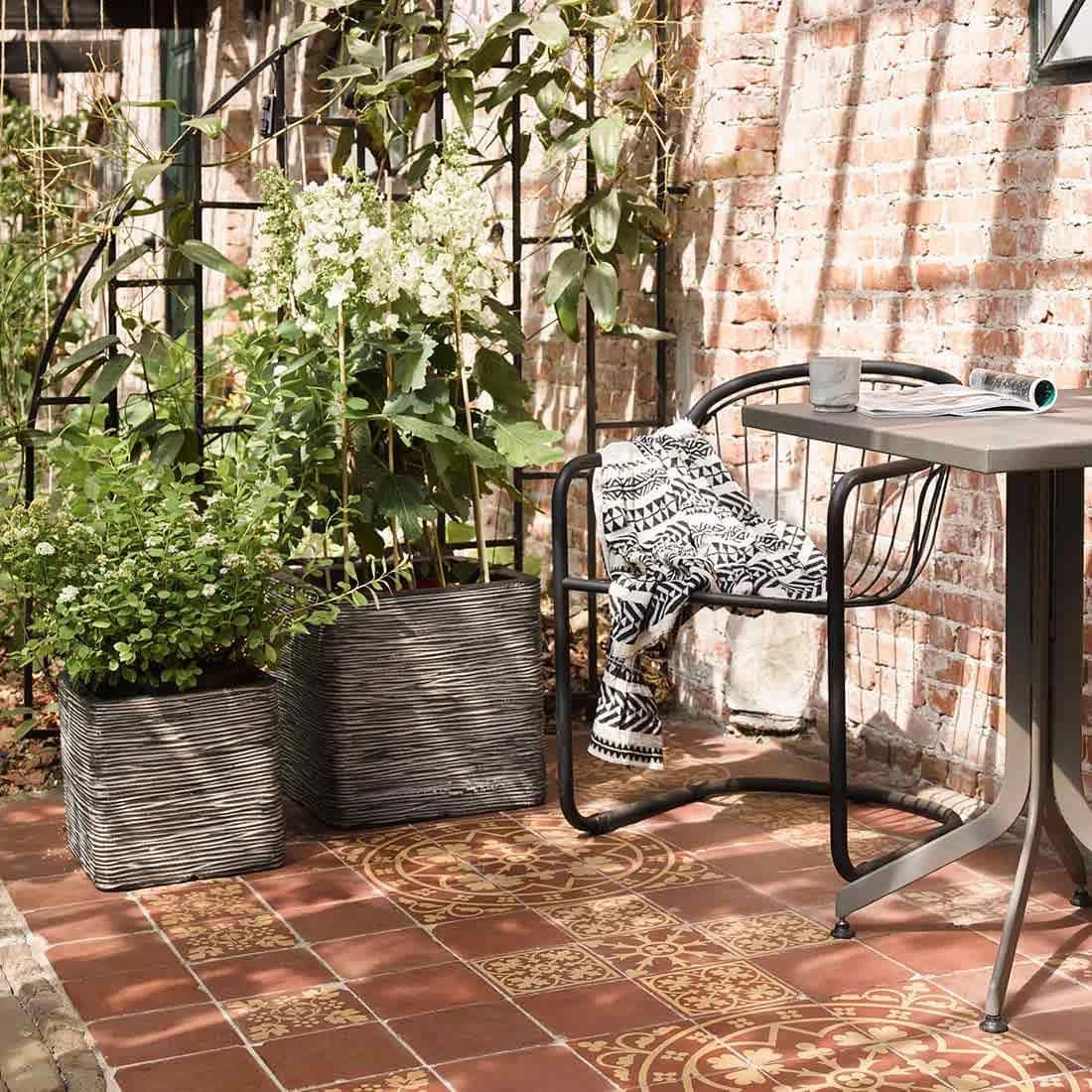 Capi Riffle Pflanztopf 40x40x40 Cm Kunststoff Anthrazit 4 Capi Riffle Pflanztopf 40x40x40 Cm Kunststoff Anthrazit – Bild 2